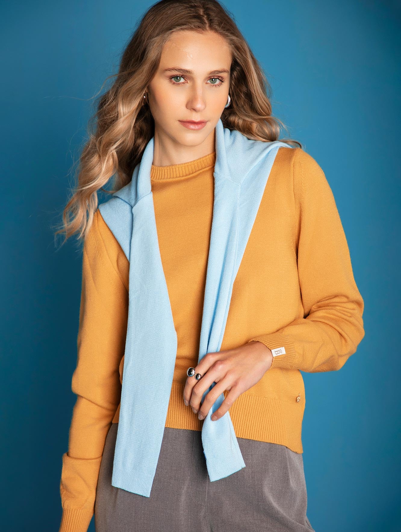 AMARELO/ES