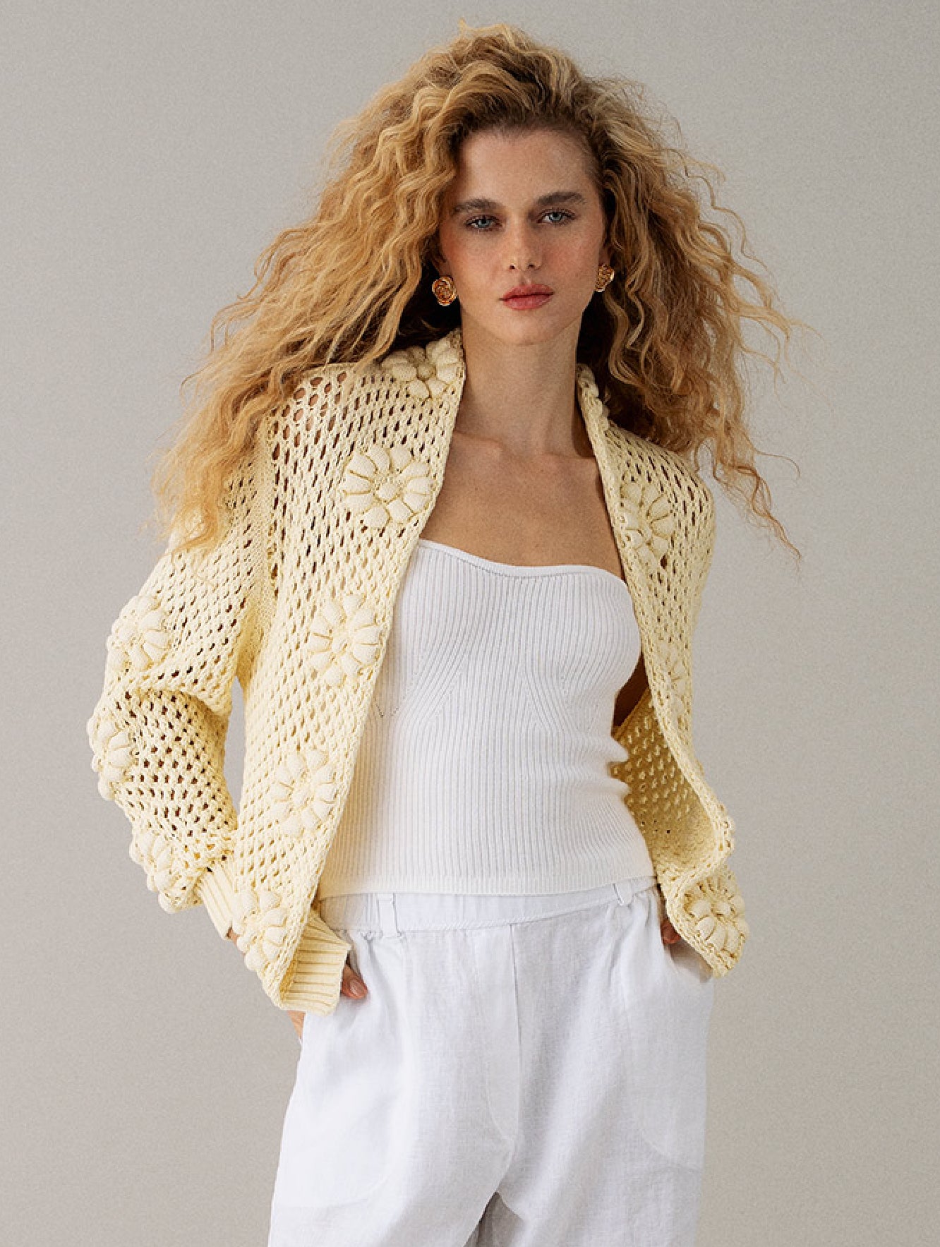 TOP CROPPED CANELADO COM DESIGN SEM ALÇA BIAMAR 11934