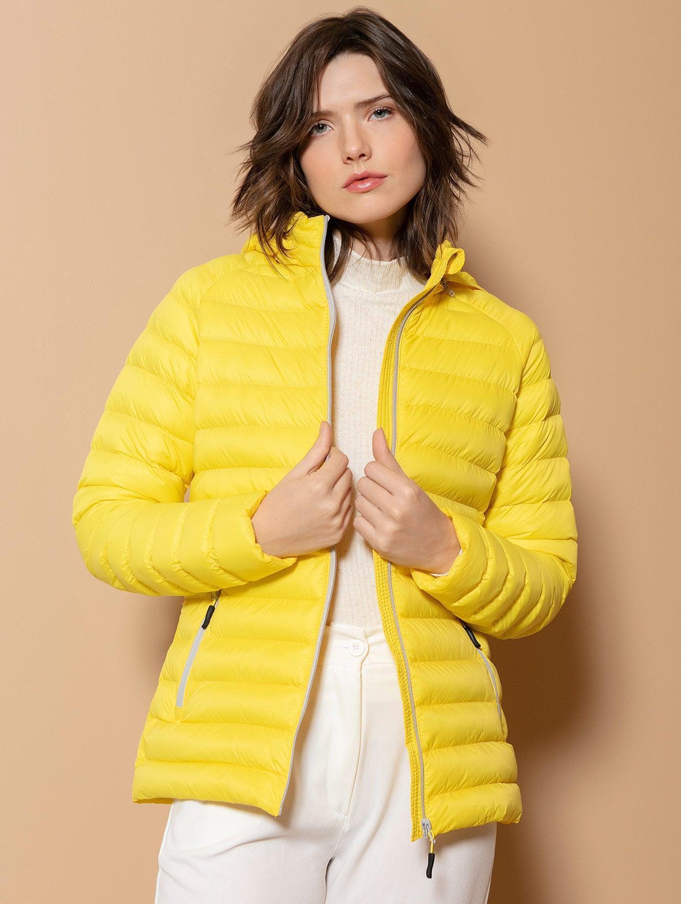 AMARELO