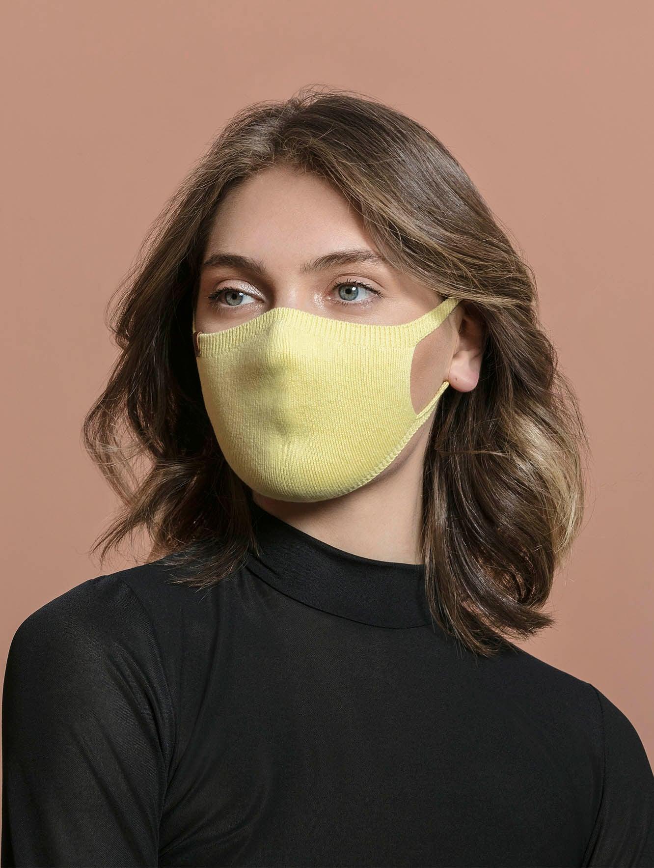 AMARELO