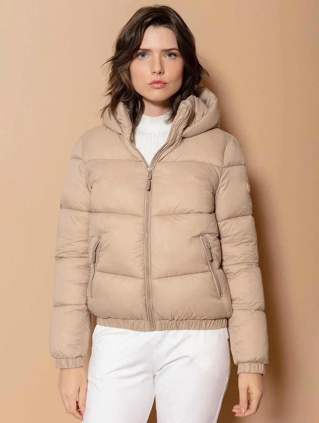 OFF WHITE