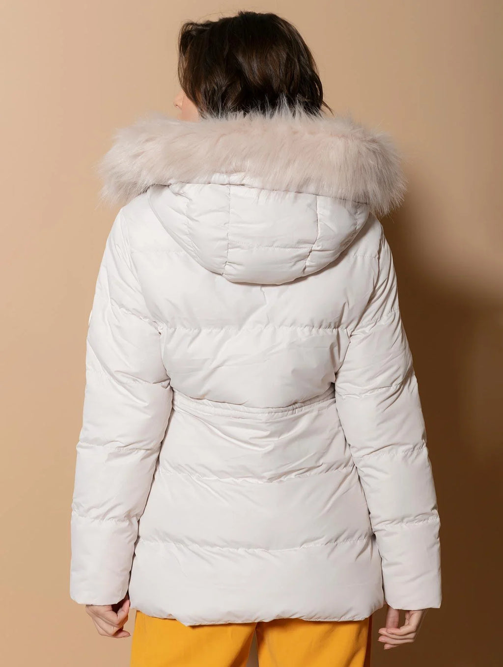 OFF WHITE