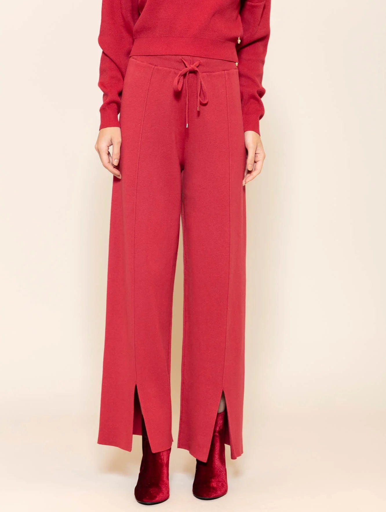 VERMELHO CARMIM