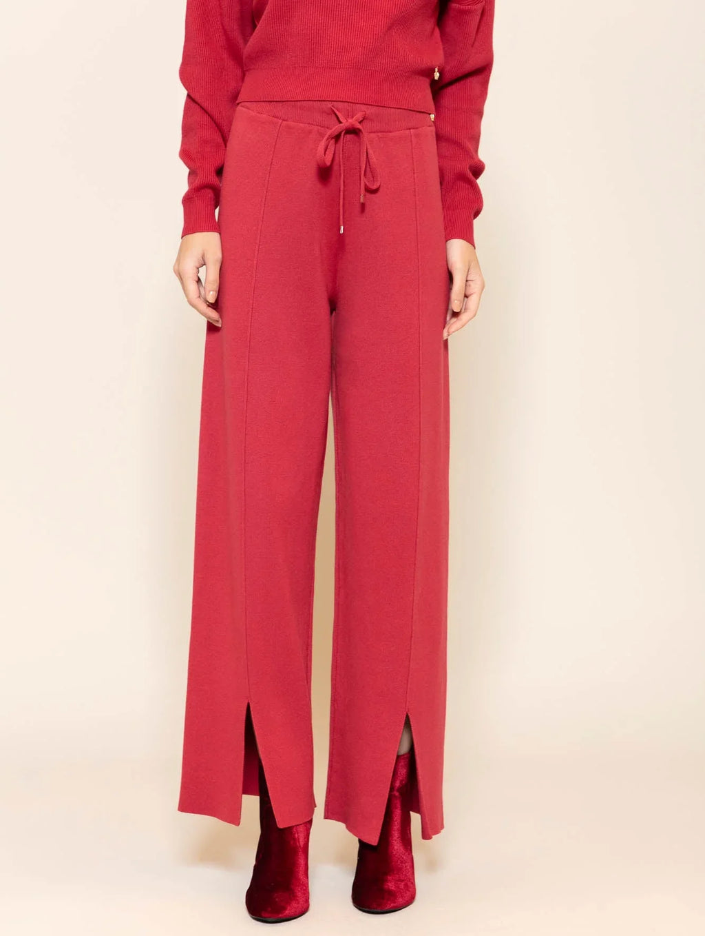 VERMELHO CARMIM