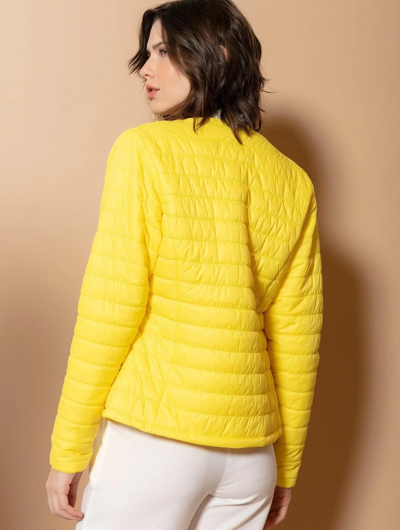 AMARELO