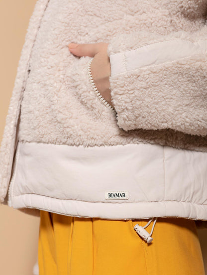OFF WHITE